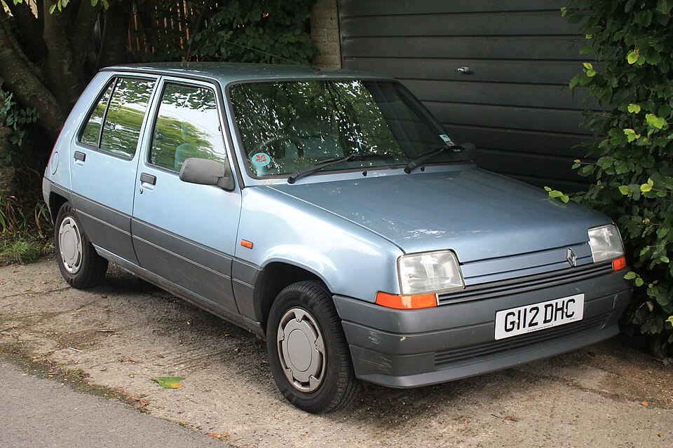 RENAULT 20 car — UK survivor photo