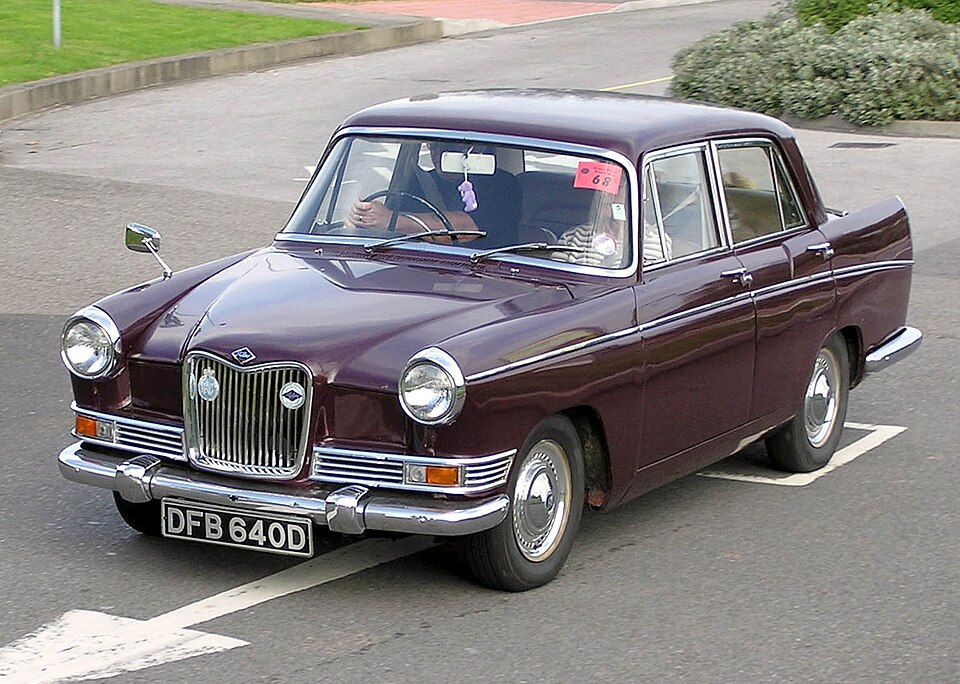 RILEY 4/72 car — UK survivor photo