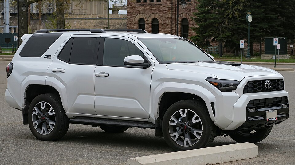 TOYOTA 4-RUNNER car — UK survivor photo