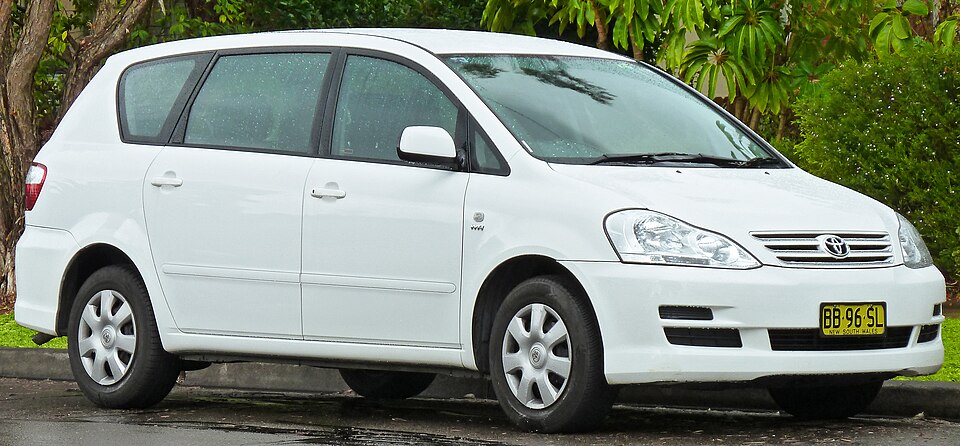 TOYOTA IPSUM car — UK survivor photo