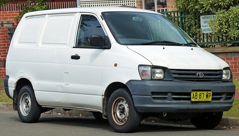 TOYOTA LITE ACE car — UK survivor photo