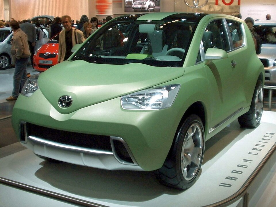 TOYOTA URBAN CRUISER car — UK survivor photo