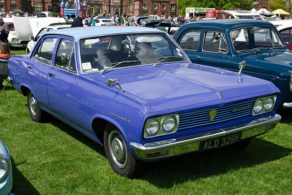 VAUXHALL CRESTA car — UK survivor photo