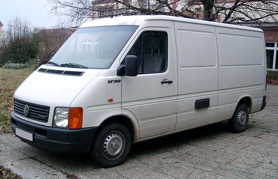 VOLKSWAGEN LT 35 car — UK survivor photo