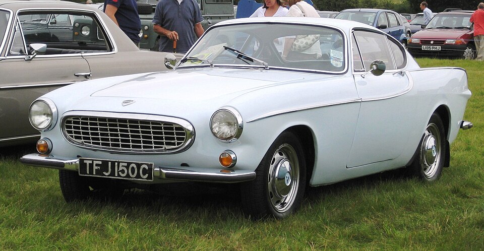 VOLVO 1800 car — UK survivor photo