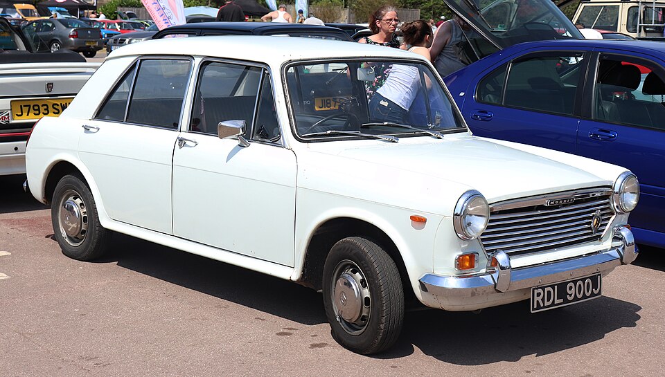 WOLSELEY 1300 car — UK survivor photo