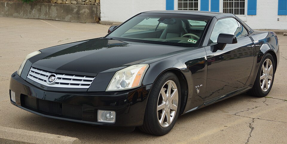 CADILLAC XLR car — UK survivor photo