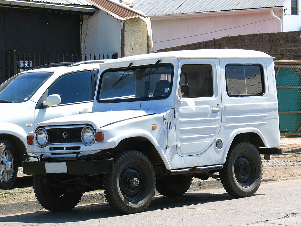 DAIHATSU F20 car — UK survivor photo