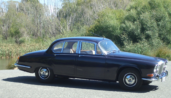 DAIMLER XJ6 car — UK survivor photo