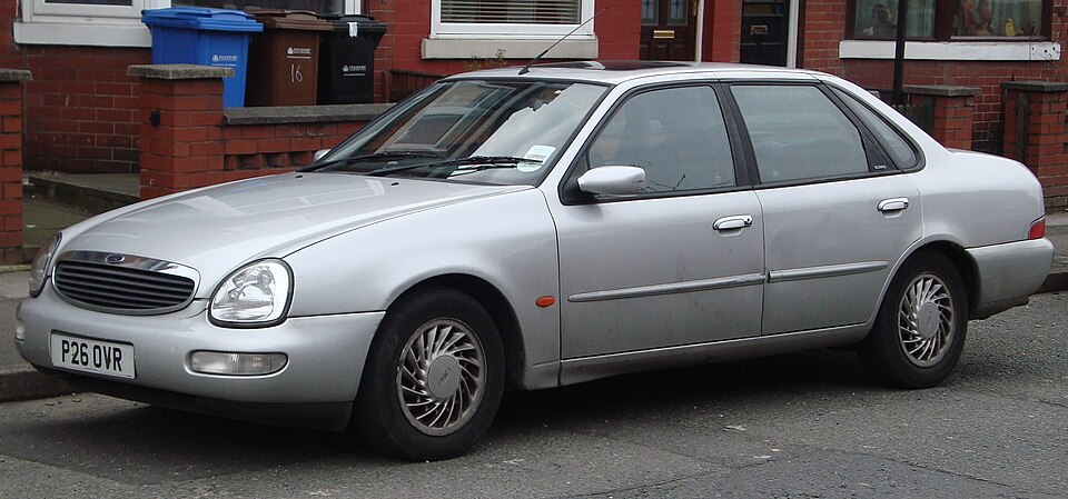 FORD SCORPIO car — UK survivor photo