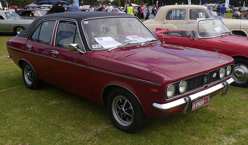 HILLMAN AVENGER car — UK survivor photo
