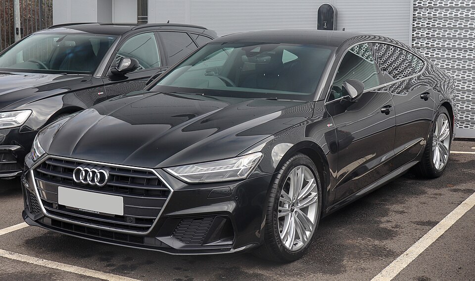 AUDI A7 car — UK survivor photo