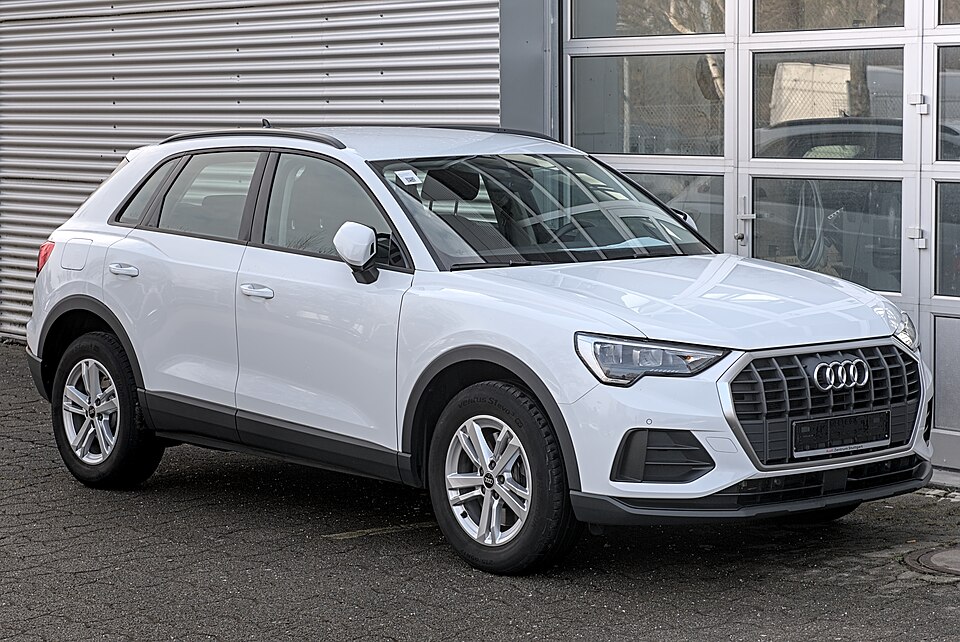 AUDI Q3 S car — UK survivor photo