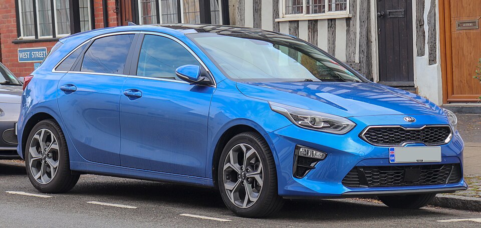 KIA PROCEED car — UK survivor photo