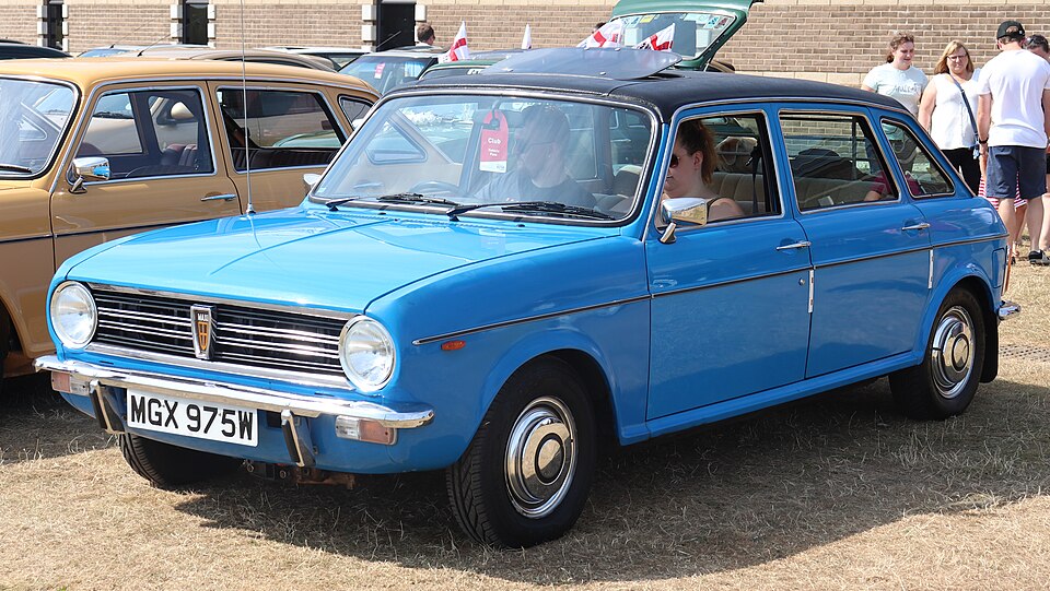 AUSTIN MORRIS MAXI car — UK survivor photo