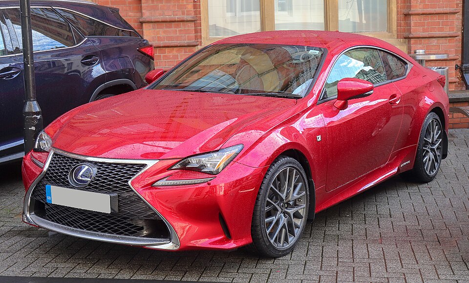 LEXUS RC 300 car — UK survivor photo