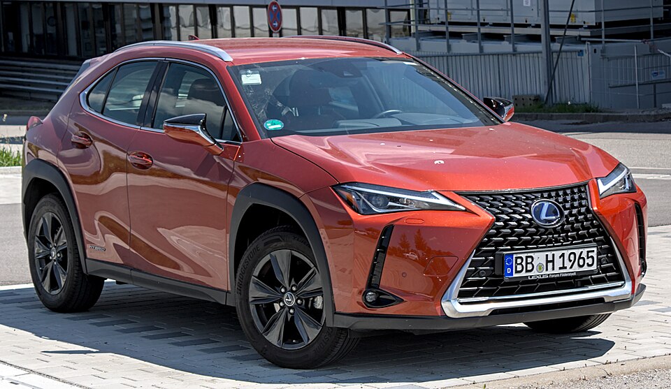 LEXUS UX 250 car — UK survivor photo
