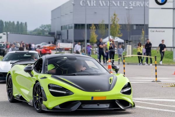 MCLAREN 765LT car — UK survivor photo