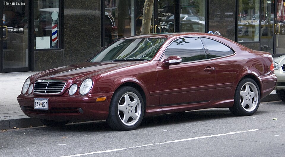 MERCEDES-BENZ E 200 car — UK survivor photo