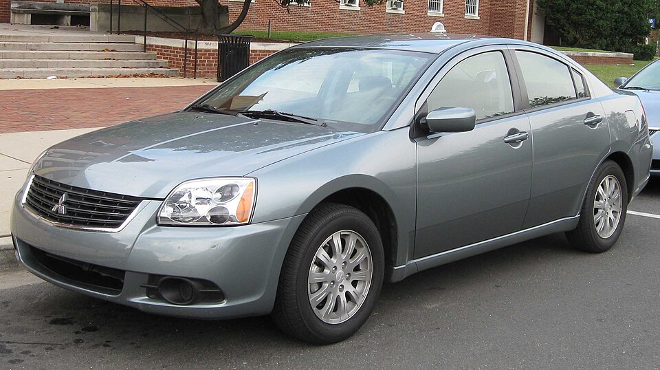 MITSUBISHI GALANT car — UK survivor photo
