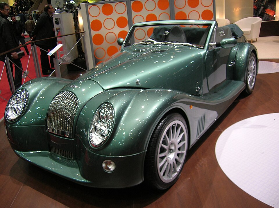 MORGAN AERO 8 car — UK survivor photo