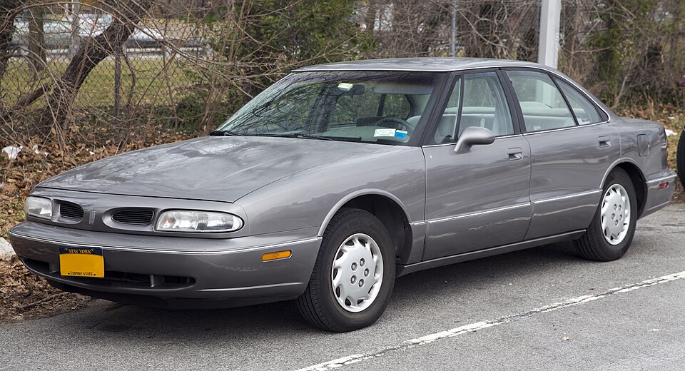 OLDSMOBILE DELTA car — UK survivor photo