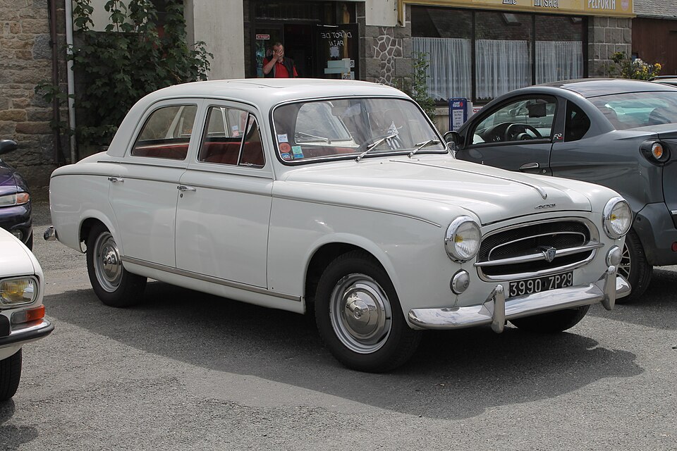 PEUGEOT 403 car — UK survivor photo